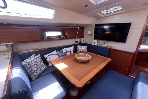 Beneteau Oceanis 54 Yacht For Sale
