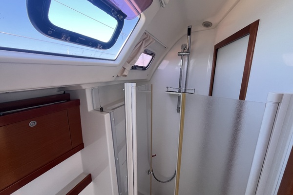 Atonement 54ft Beneteau Yacht For Sale