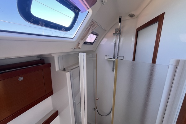 Beneteau Oceanis 54 Yacht For Sale