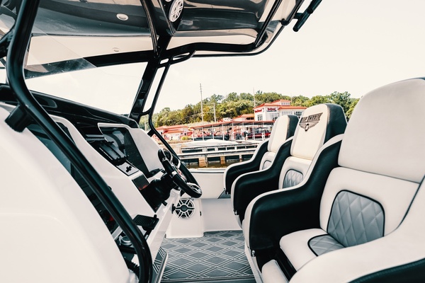 ANDIAMO 39ft Deep Impact Yacht For Sale