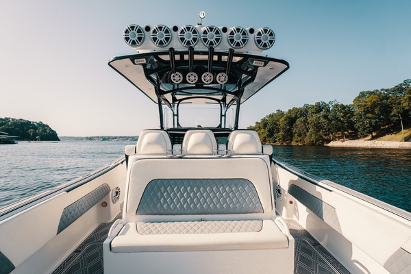 ANDIAMO 39ft Deep Impact Yacht For Sale