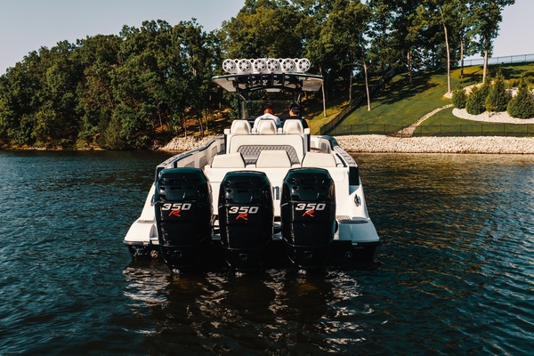 ANDIAMO 39ft Deep Impact Yacht For Sale