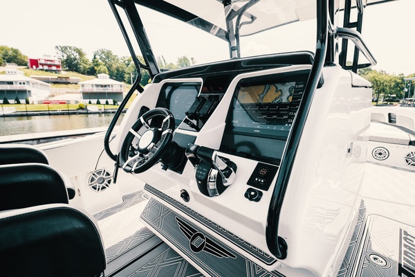 ANDIAMO 39ft Deep Impact Yacht For Sale