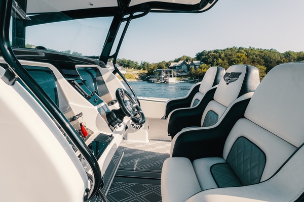 ANDIAMO 39ft Deep Impact Yacht For Sale