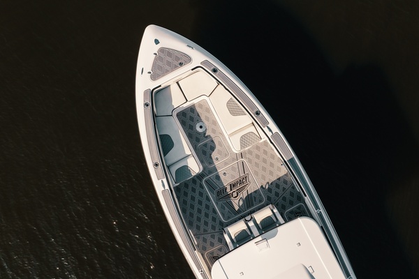 ANDIAMO 39ft Deep Impact Yacht For Sale
