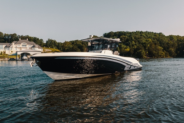 ANDIAMO 39ft Deep Impact Yacht For Sale