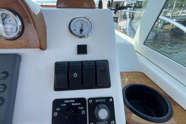 Early Light 29ft Surf Hunter Yacht For Sale
