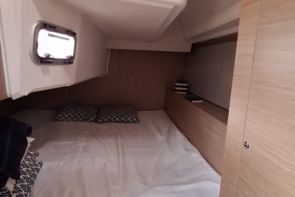 Beneteau OCEANIS 37.1