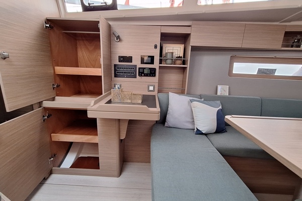 Beneteau OCEANIS 37.1