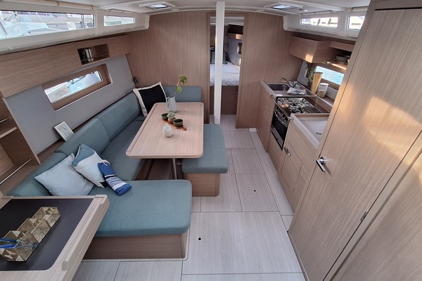 Beneteau OCEANIS 37.1