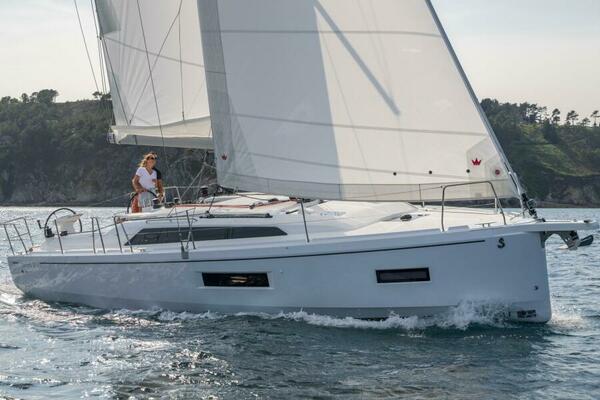Beneteau OCEANIS 37.1