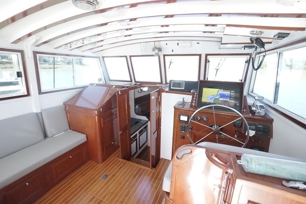 2003 Downeast 36