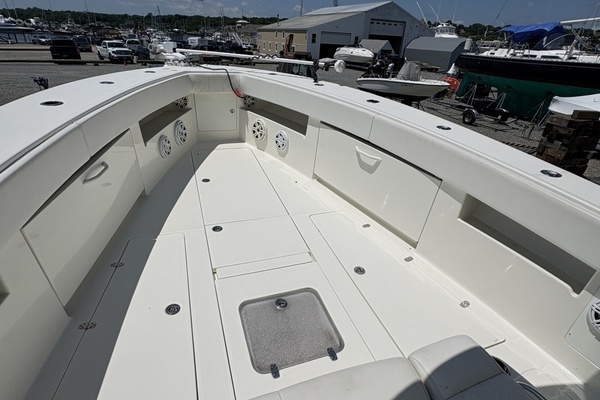 39ft SeaVee Yacht For Sale