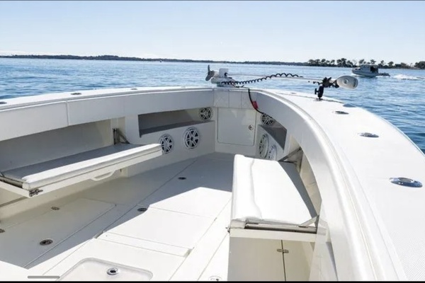 39ft SeaVee Yacht For Sale