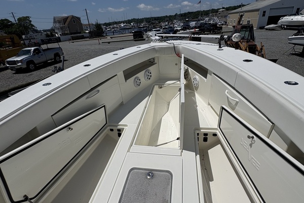 39ft SeaVee Yacht For Sale