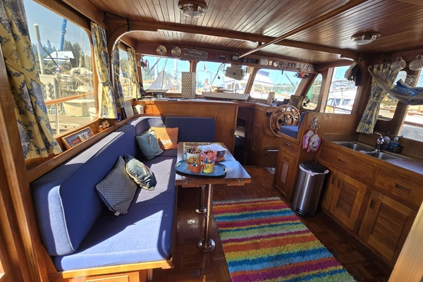 Abby Jo 40ft Ocean Alexander Yacht For Sale