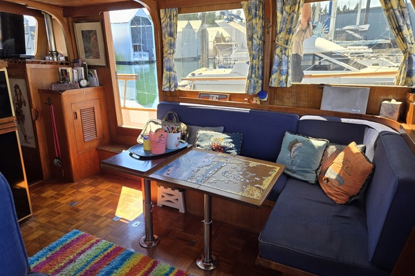 Abby Jo 40ft Ocean Alexander Yacht For Sale