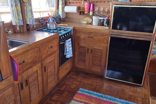 Abby Jo 40ft Ocean Alexander Yacht For Sale