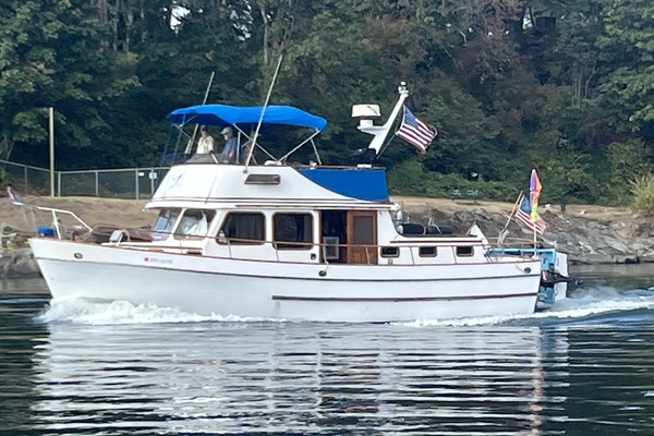 Abby Jo 40ft Ocean Alexander Yacht For Sale