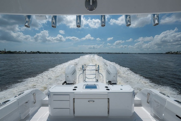 TORO 40ft Powercat Yacht For Sale