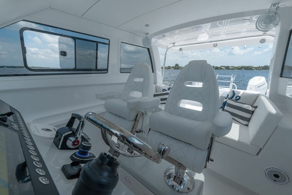 TORO 40ft Powercat Yacht For Sale