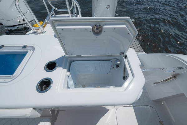 TORO 40ft Powercat Yacht For Sale