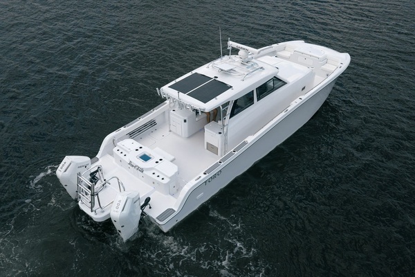 TORO 40ft Powercat Yacht For Sale