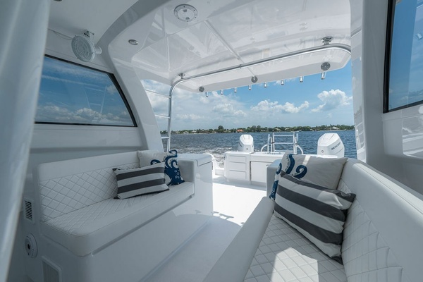 TORO 40ft Powercat Yacht For Sale