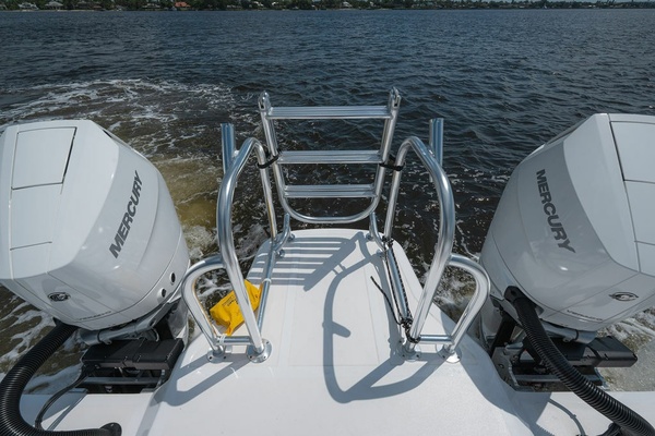 TORO 40ft Powercat Yacht For Sale