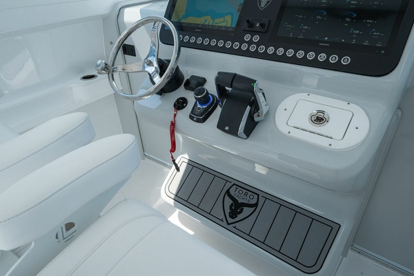 TORO 40ft Powercat Yacht For Sale