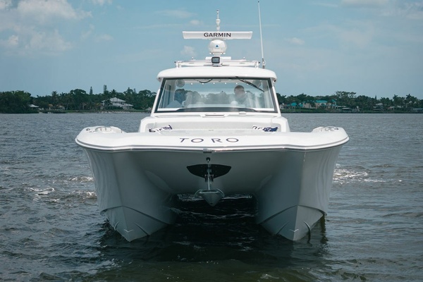 TORO 40ft Powercat Yacht For Sale