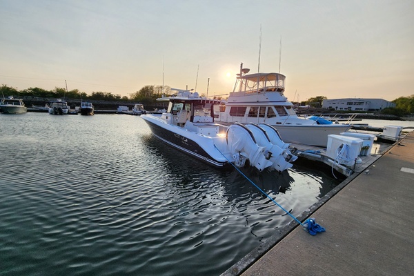 42ft HCB Yacht For Sale