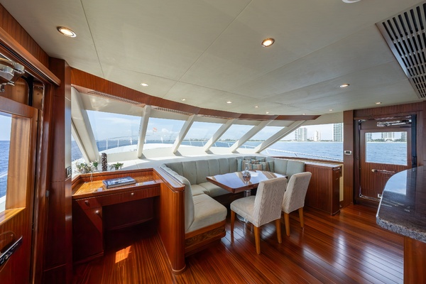 ABOAT TIME 90ft Ocean Alexander Yacht For Sale