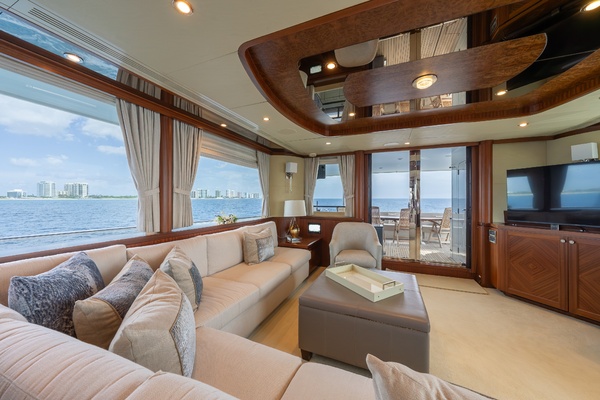 ABOAT TIME 90ft Ocean Alexander Yacht For Sale
