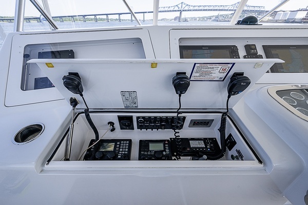 2002 Viking 52
