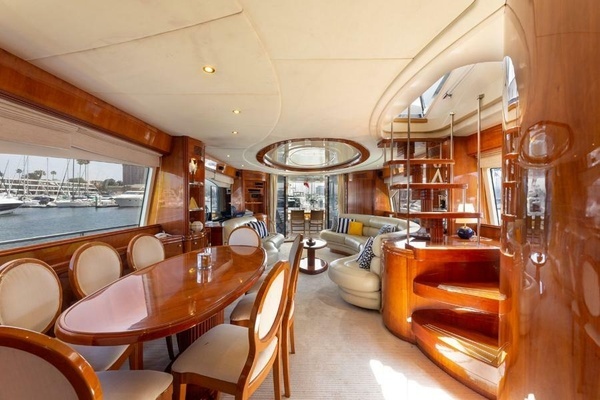 2000 Azimut 85