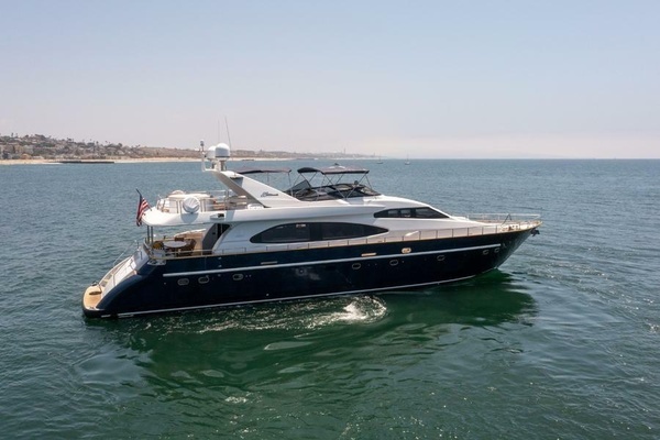 2000 Azimut 85