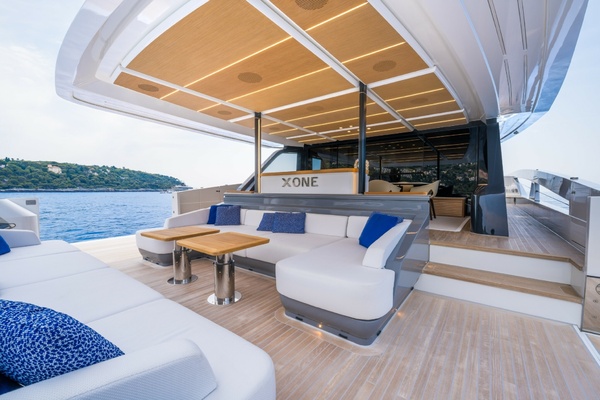 X ONE 98ft Extra Yachts Yacht For Sale