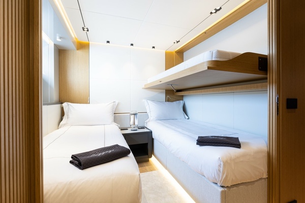 X ONE 98ft Extra Yachts Yacht For Sale
