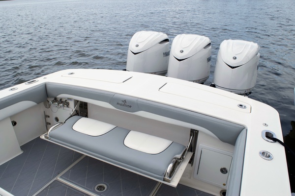 BIG DEAL 34ft Regulator Yacht For Sale