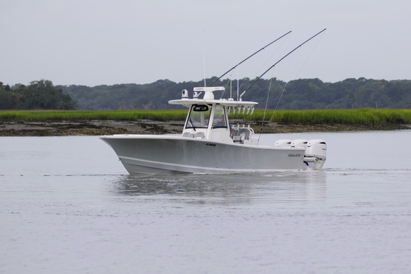 BIG DEAL 34ft Regulator Yacht For Sale