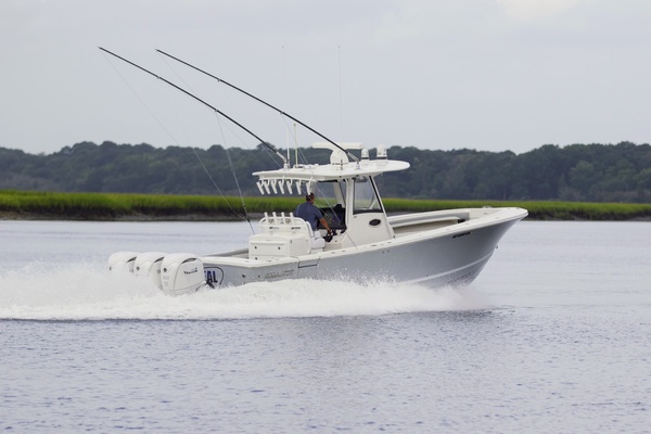 BIG DEAL 34ft Regulator Yacht For Sale