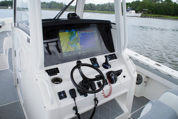 BIG DEAL 34ft Regulator Yacht For Sale