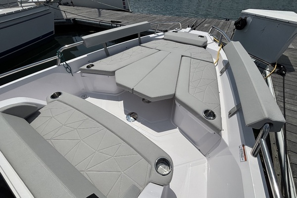 2025 Axopar 29