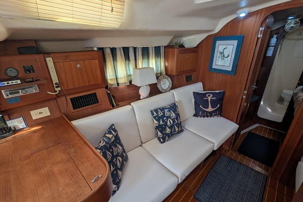 Dream Catcher 41ft Hunter Yacht For Sale