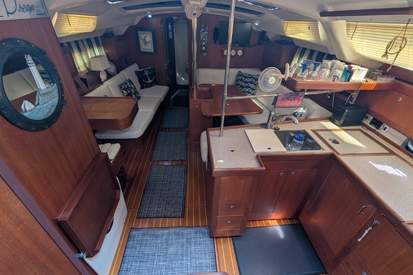 Dream Catcher 41ft Hunter Yacht For Sale
