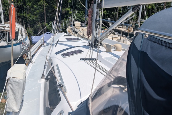 Dream Catcher 41ft Hunter Yacht For Sale