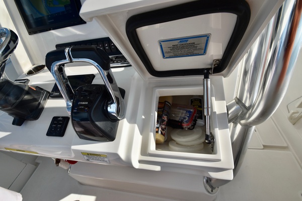 30ft Jupiter Yacht For Sale