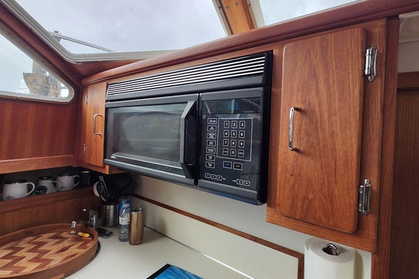 2nd Time Around 34ft Tollycraft Yacht For Sale