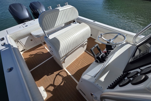 26ft Regulator Yacht For Sale